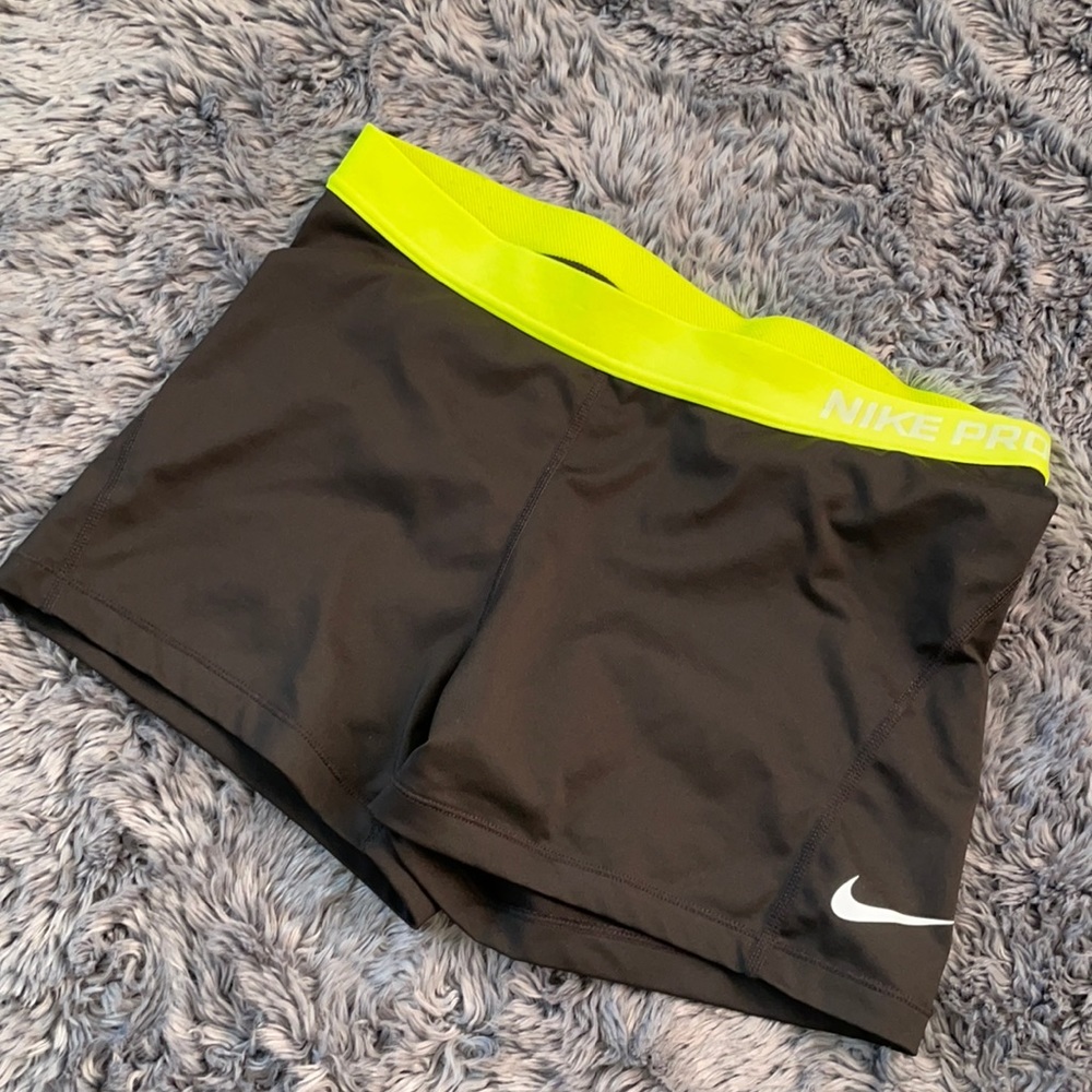 NIKE PRO SPANDEX SHORTS